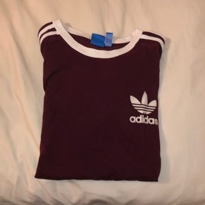 Adidas burgundy t-shirt